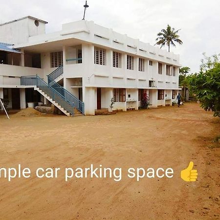Premier Tourist Home Kizhake Chālakudi Buitenkant foto